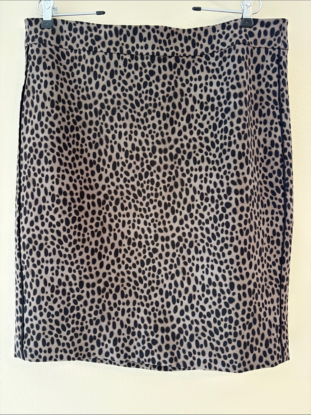 Ann Taylor Animal Print Stretch Pencil Skirt Size 14 NWOT